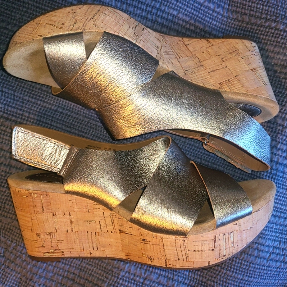Clark's metallic wedge sandals size 10